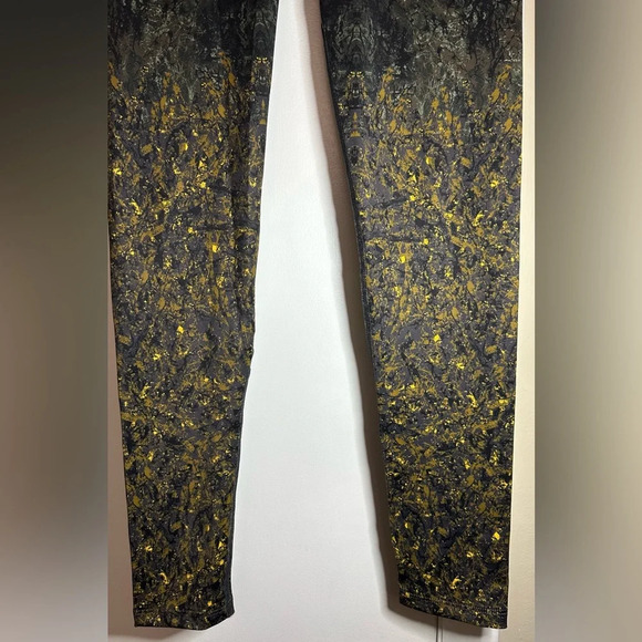 NWT Spiritual Gangster Crackled Print Black, Green, Yellow Leggings Size XS/S - Picture 4 of 5
